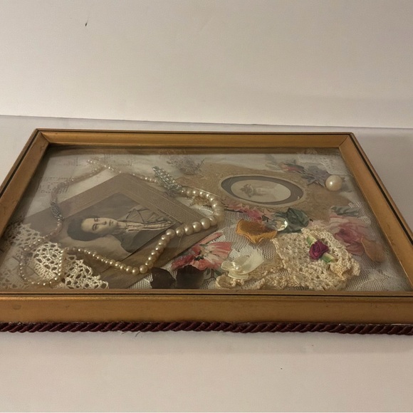 Vintage Collage wall hanging - Picture 4 of 8